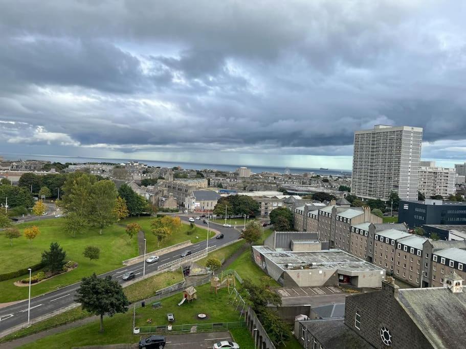 Stunning 2-Bed Apart In The Heart Of Aberdeen* 아파트 외부 사진